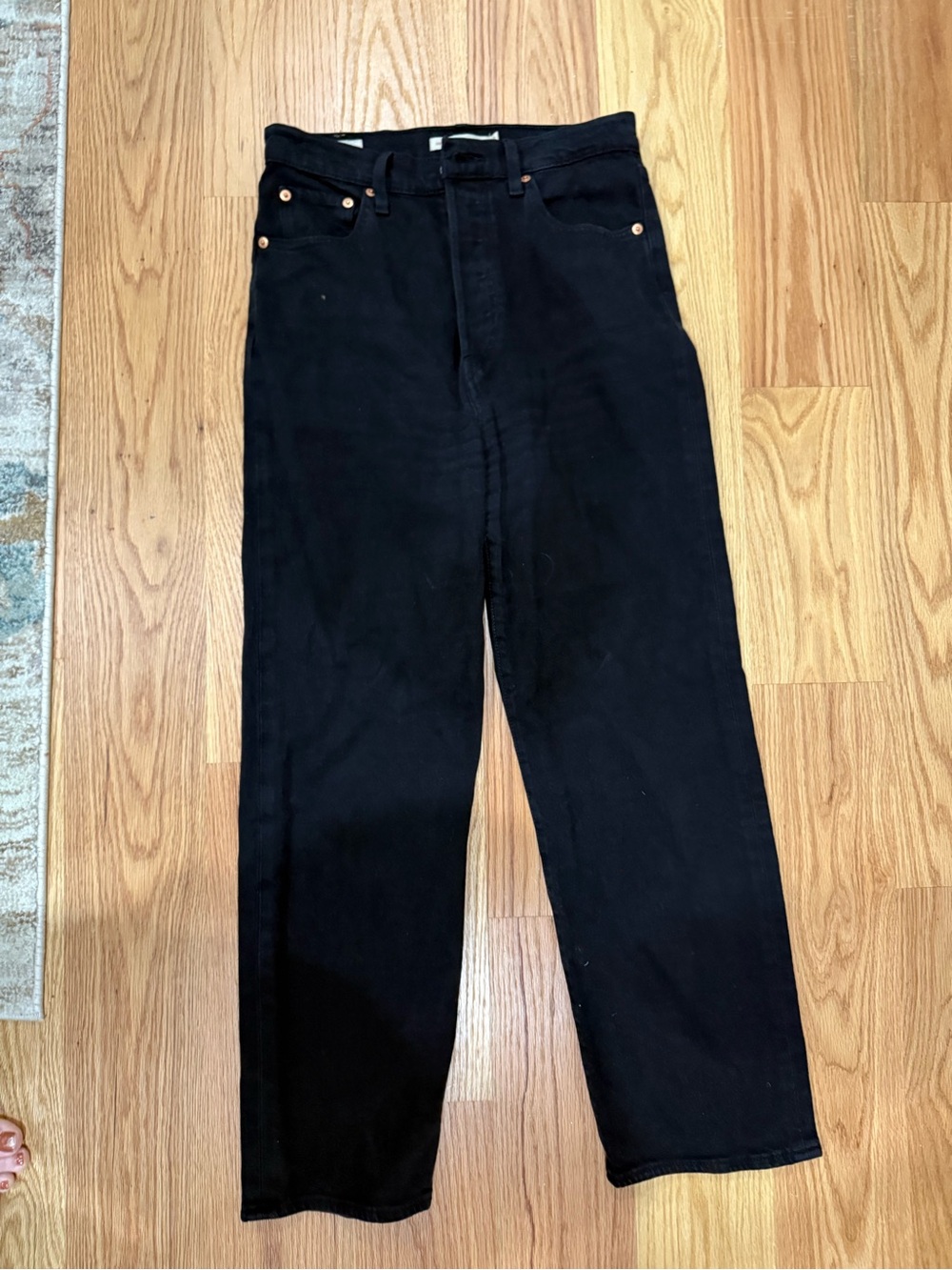 Women’s Black Jeans - ribcage Straight ankle